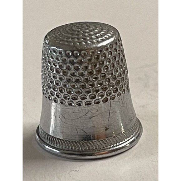 Sewing Quilting Thimble Size 8 Silver Tone - Picture 2 of 6